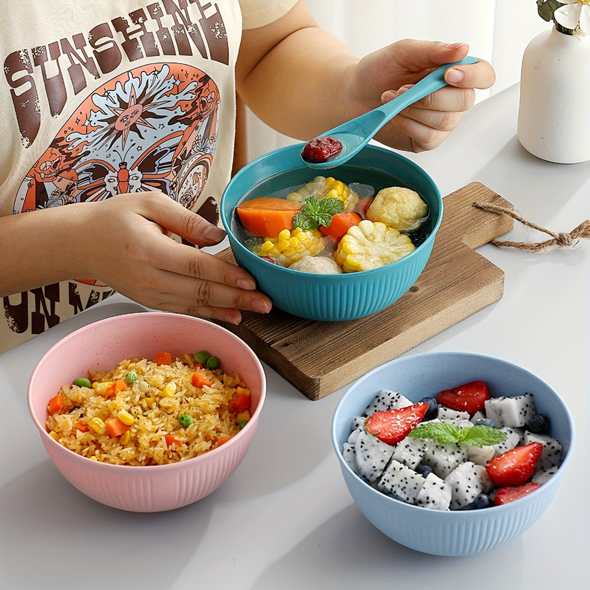 2 unbreakable mixing bowls, perfect for food storage, meal prep, salads, and more. Ideal kitchen gadgets and accessories.