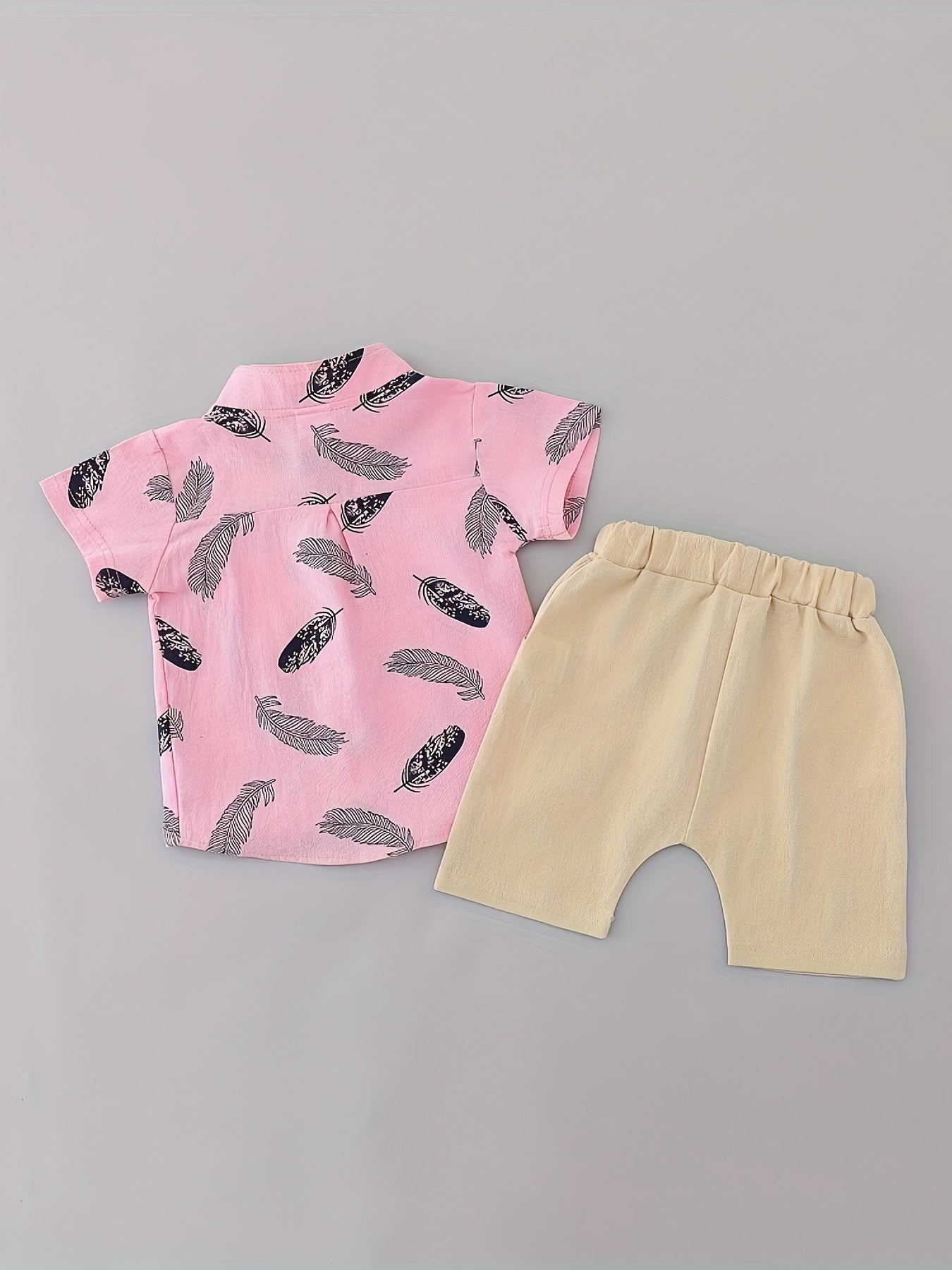 Baby boys' casual feather pattern shirt and shorts set for outdoor wear.