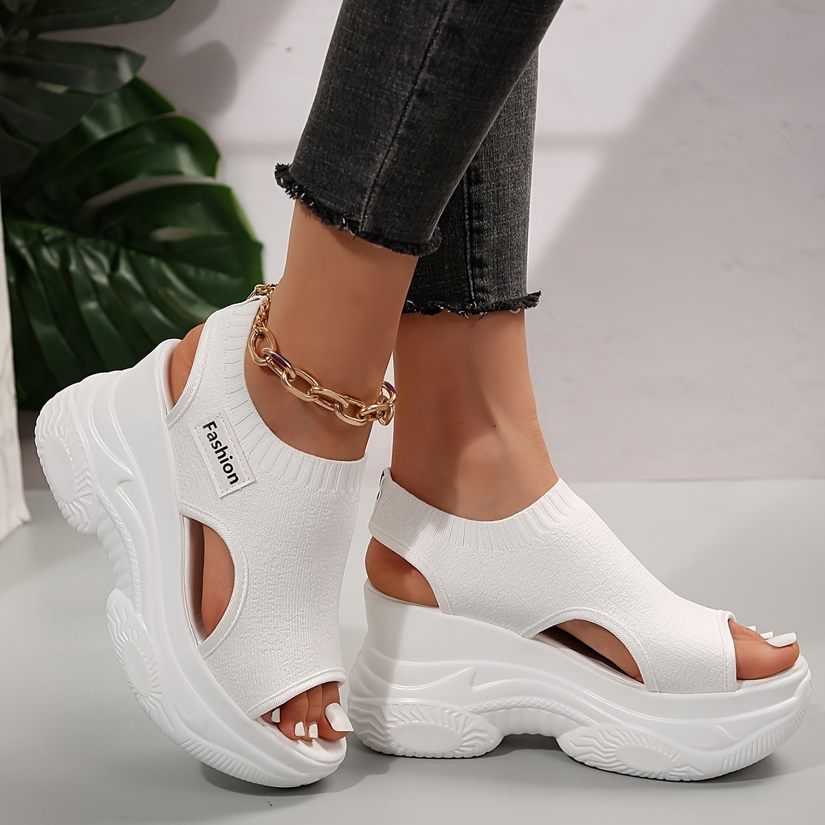 Women's casual sandals with solid color, soft sole, elastic knitted platform, and wedge heel. Ideal for vacation and walking.