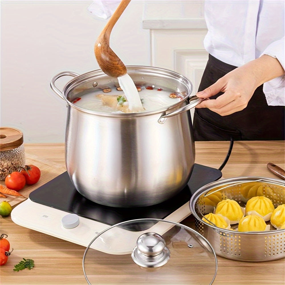 This 8.58-inch diameter stainless steel pot is ideal for creating stocks, soups, and delectable dishes. A necessary tool in any kitchen, this versatile cookware is a must-have for home cooks seeking convenience and quality.