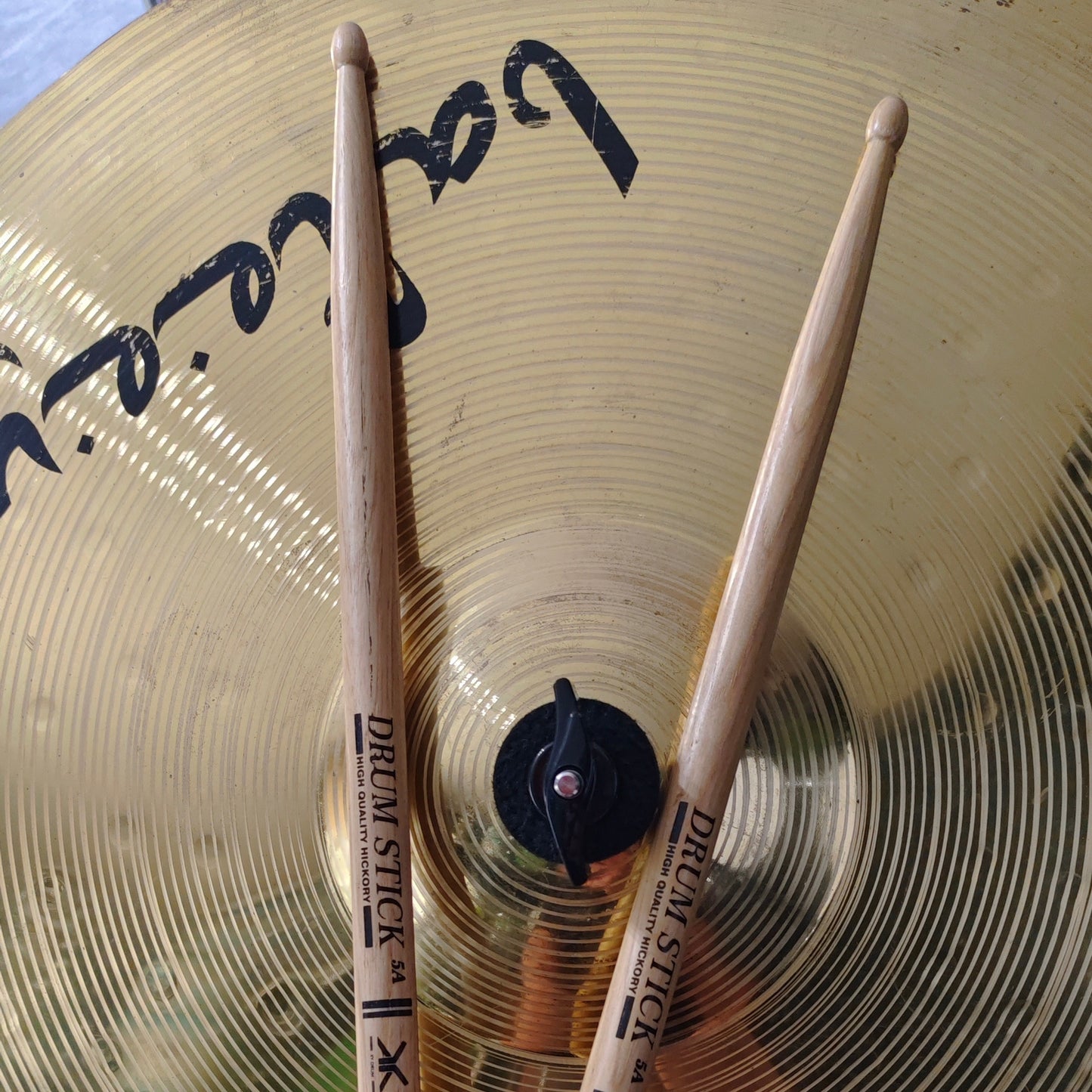 5A Hickory Drumsticks, Uncharged Pair - Economic Quality, Balanced Weight, Durable, Ideal for Practice & Jazz Performances