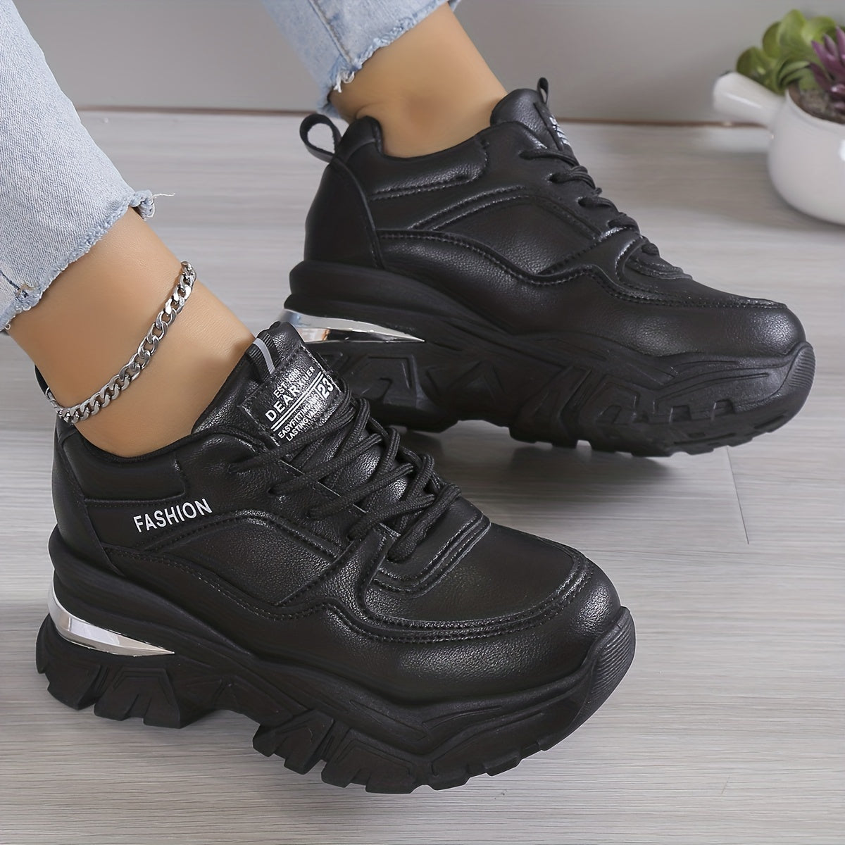 Trendy lace-up platform sneakers for women, perfect for outdoor activities.