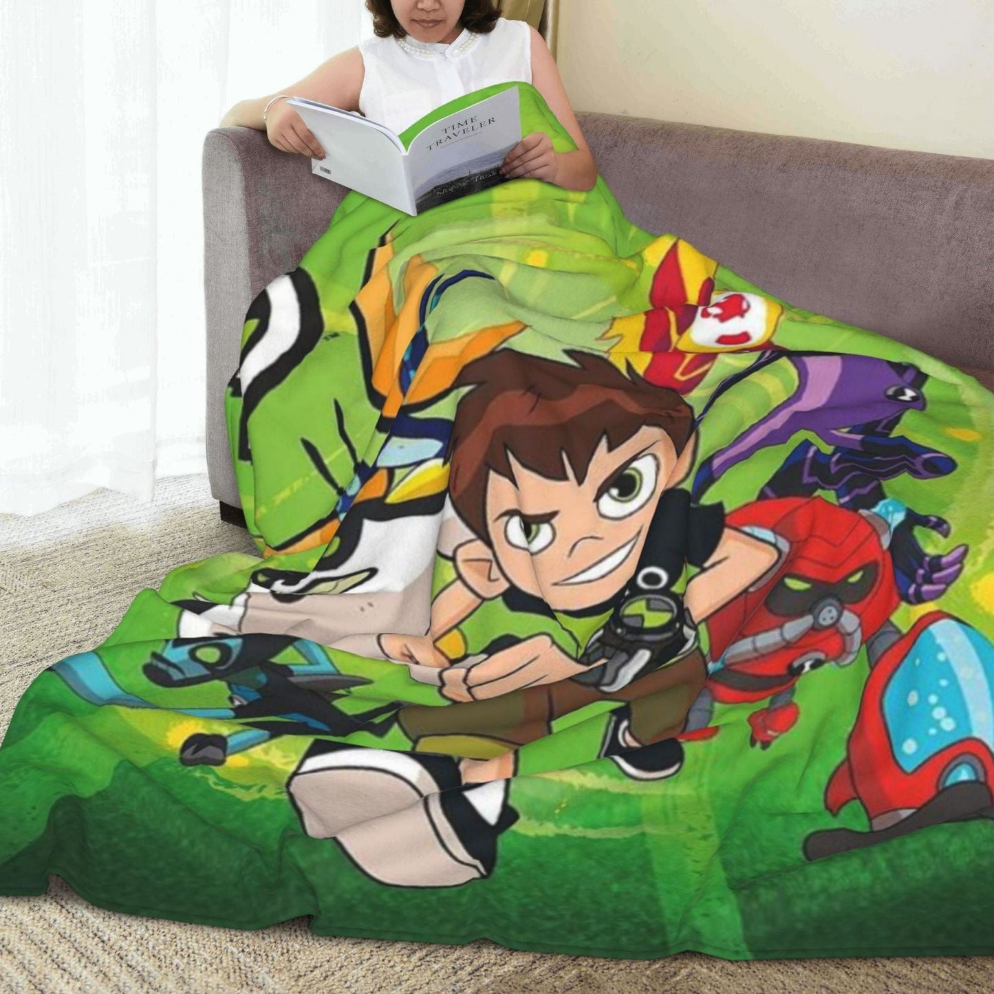 Soft and cozy Ben 10 Warrior Print Flannel Fleece Blanket - the ideal all-season throw. A perfect gift for birthdays and friends, featuring contemporary style with a digital print on 250-300g polyester knitted fabric.