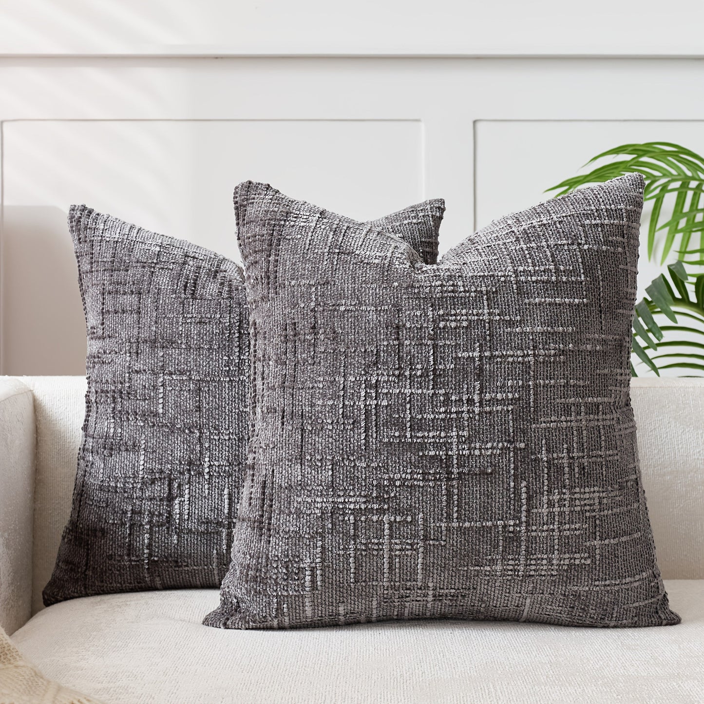 Add a Touch of Elegance with this Stylish Velvet Throw Pillow Cover - Featuring a Chic Bamboo-Inspired Striped Geometric Design, Ideal for Enhancing the Décor of Your Sofa and Bedroom. Easy to Clean with a Convenient Zip Closure, Suitable for Machine