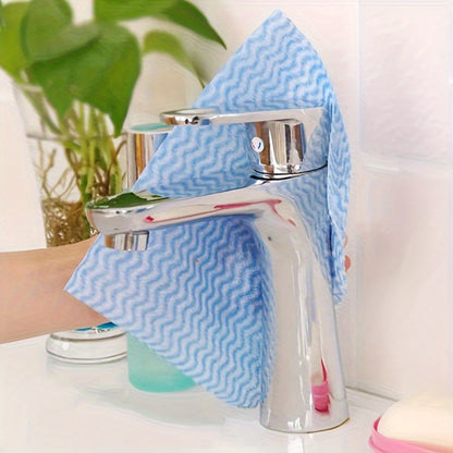 45 soft kitchen towels that are washable for wet and dry use. These oil-free cloths are non-stick, absorbent, and perfect for household cleaning. They can also be used for drying and are great for cleaning agents and tools.