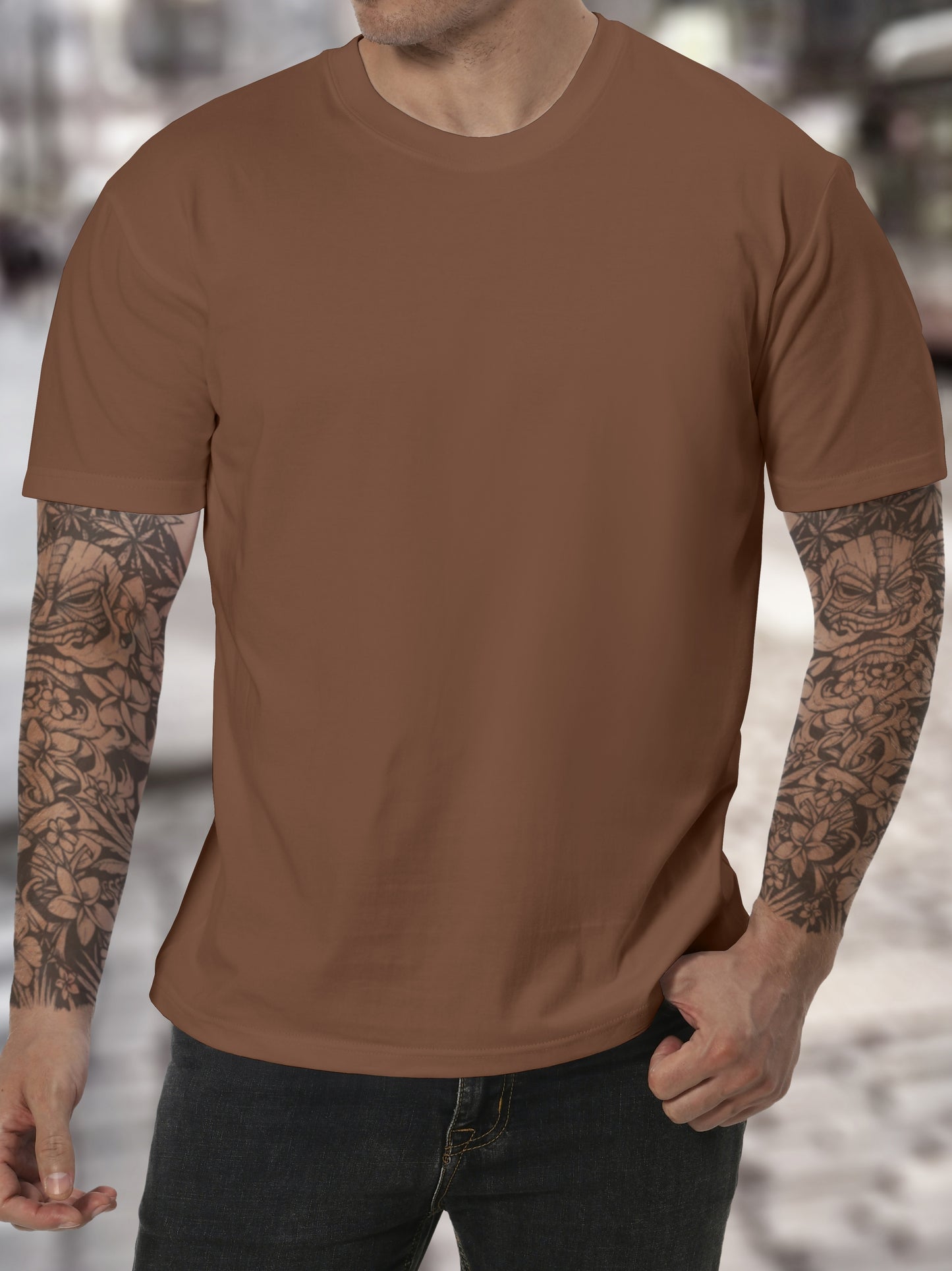 Men's solid color cotton t-shirt for summer comfort.