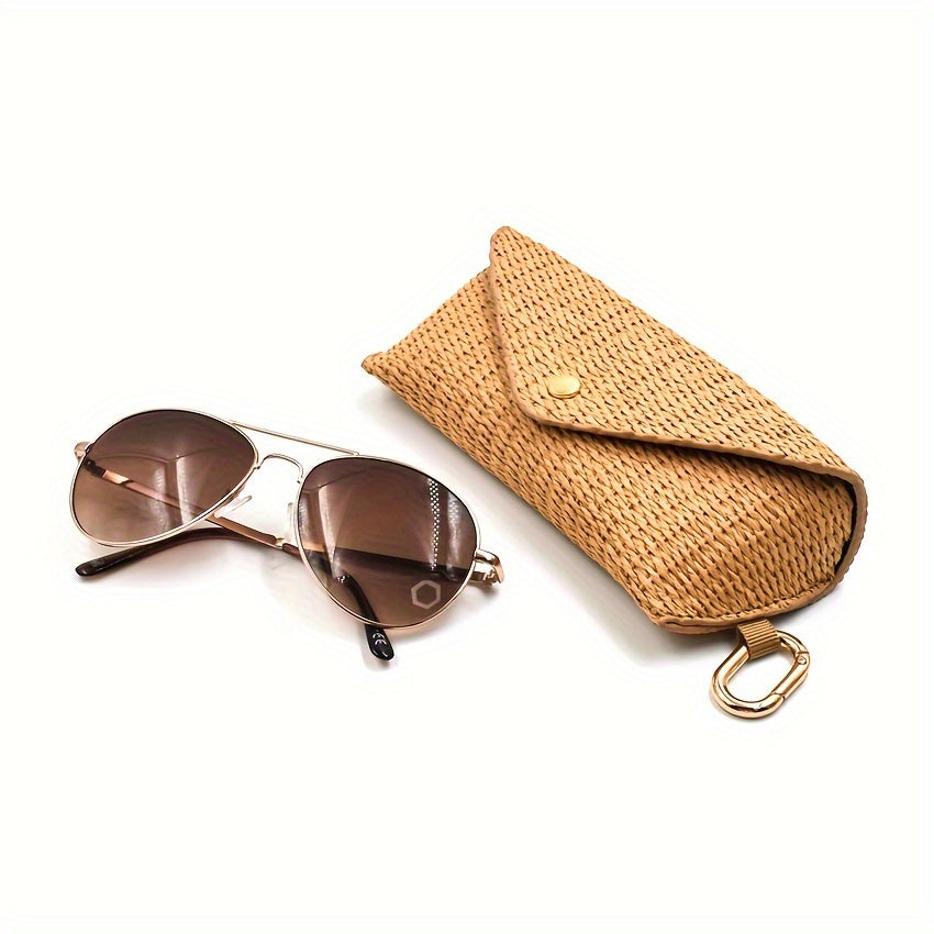 Stylish Eyeglass Case made of Woven Straw with Hook - Strong PP Material, Gentle Protective Sleeve for Women's Fashion Glasses