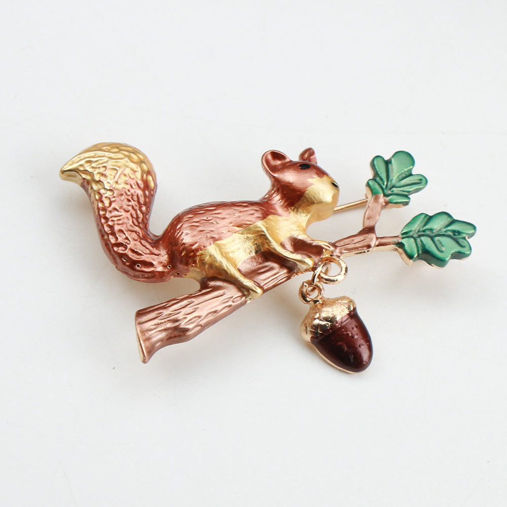 Gothic Luxury Style Enamel Squirrel Brooch Pin, Perfect for Wool Sweaters & Jackets