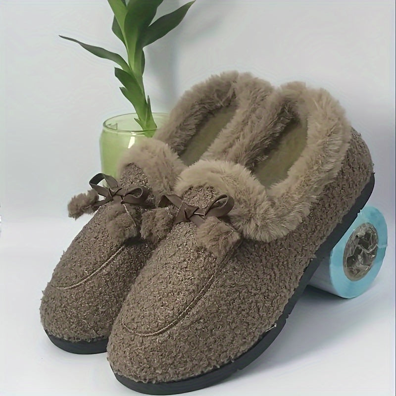 Women's slip-on loafers with non-slip, warm qualities, cozy back, ideal for home use, elegant and stylish.