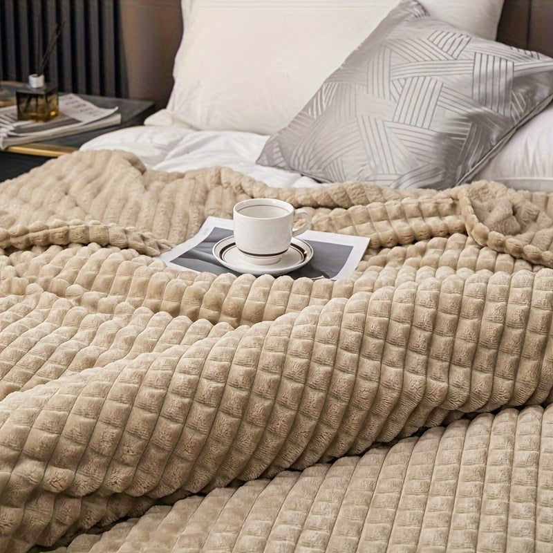 Soft and comfortable waffle plush blanket, made of milk velvet, perfect for use in the bedroom, sofa, office, car, camping, and travel. This multifunctional blanket comes in white, gray, green, brown, and silvery gray solid colors and checkered pattern.