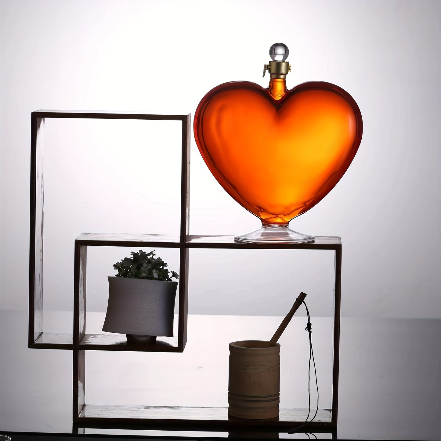 Stylish heart-shaped glass wine decanter, ideal for Valentine's Day and holiday gifts.