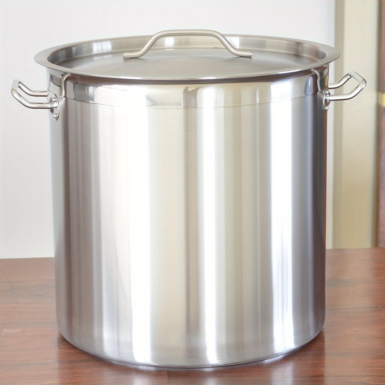 Stainless Steel Composite Bottom High Body Bucket, Large Soup Capacity, Meat and Oil Container, Kitchen Must-Have for Home or Canteen, 1.0mm Thick, 30cm Diameter x 30cm Height, with Lid.