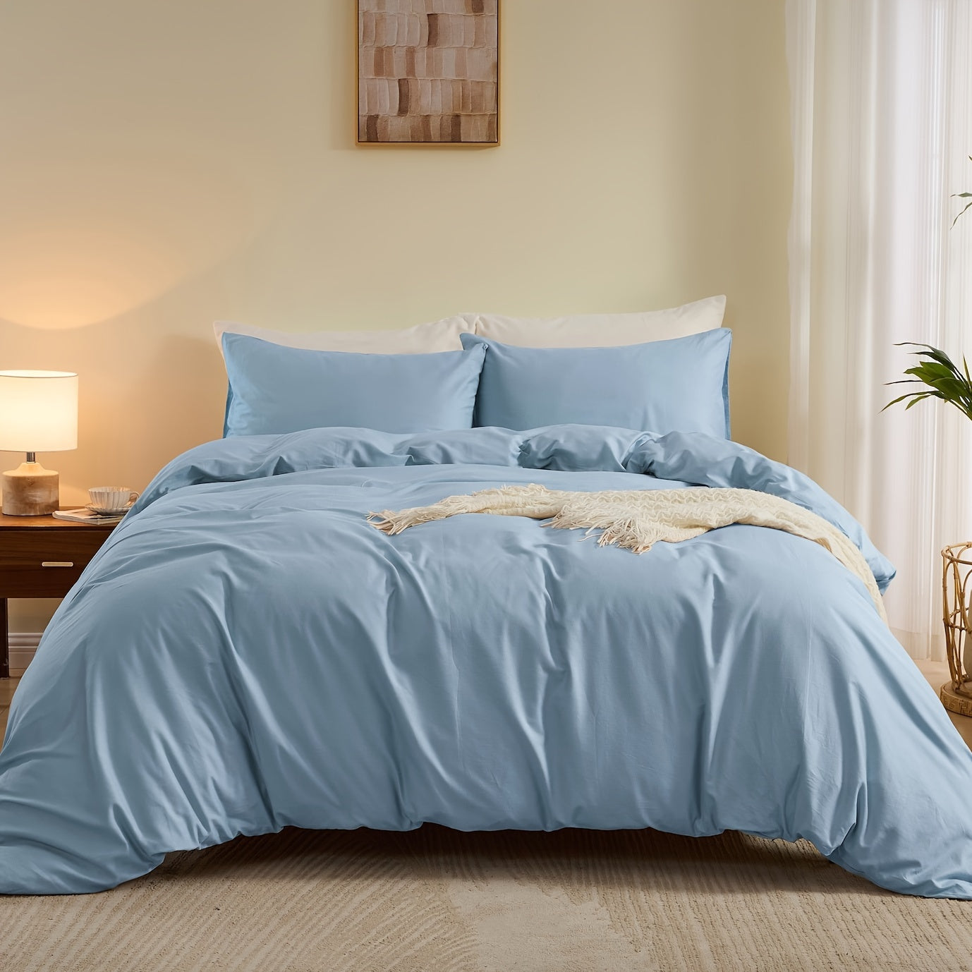 High-quality bedding set for home and hotel use, includes one duvet cover and two pillowcases. Made from soft, premium materials in a skin-friendly solid color design.