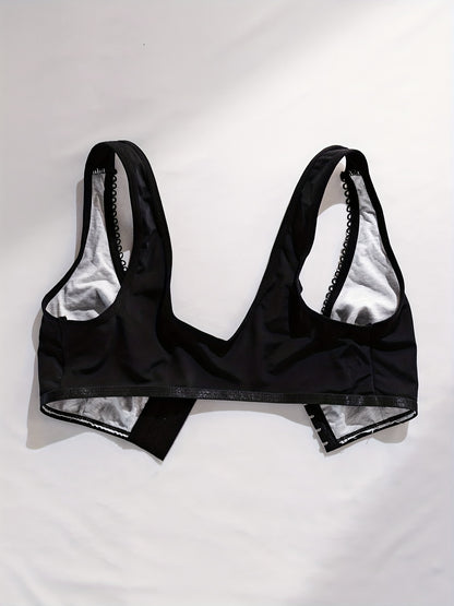 Solid front closure wireless tank bra with push-up support, sexy and comfortable lingerie for women.