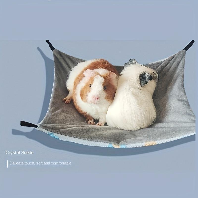 Breathable hammock for small animals, ideal for guinea pigs, rats, hamsters, and ferrets