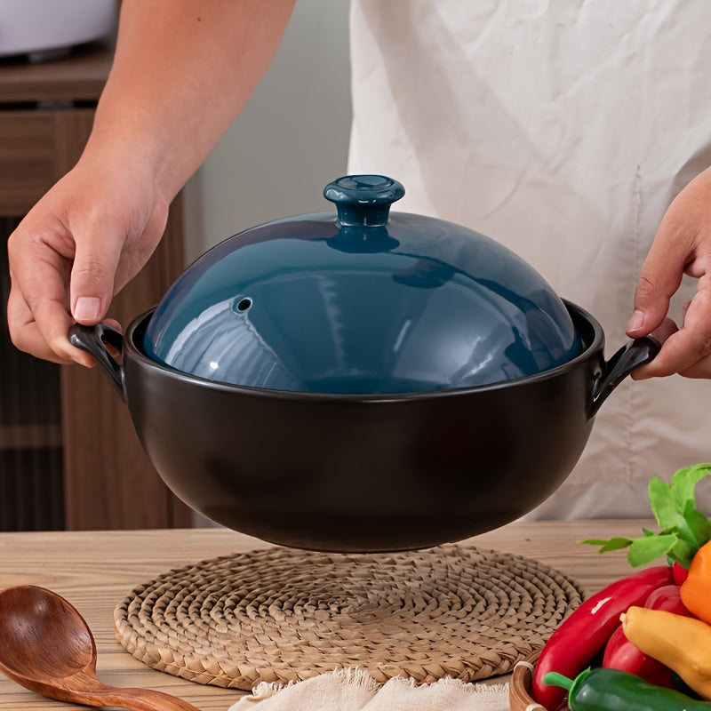 High-quality ceramic wok with emerald green lid, designed for high temperatures and non-stick cooking. This versatile stew pot is perfect for use on open flame gas burners, ideal for making soup or steaming dishes in your kitchen. A must-have addition to