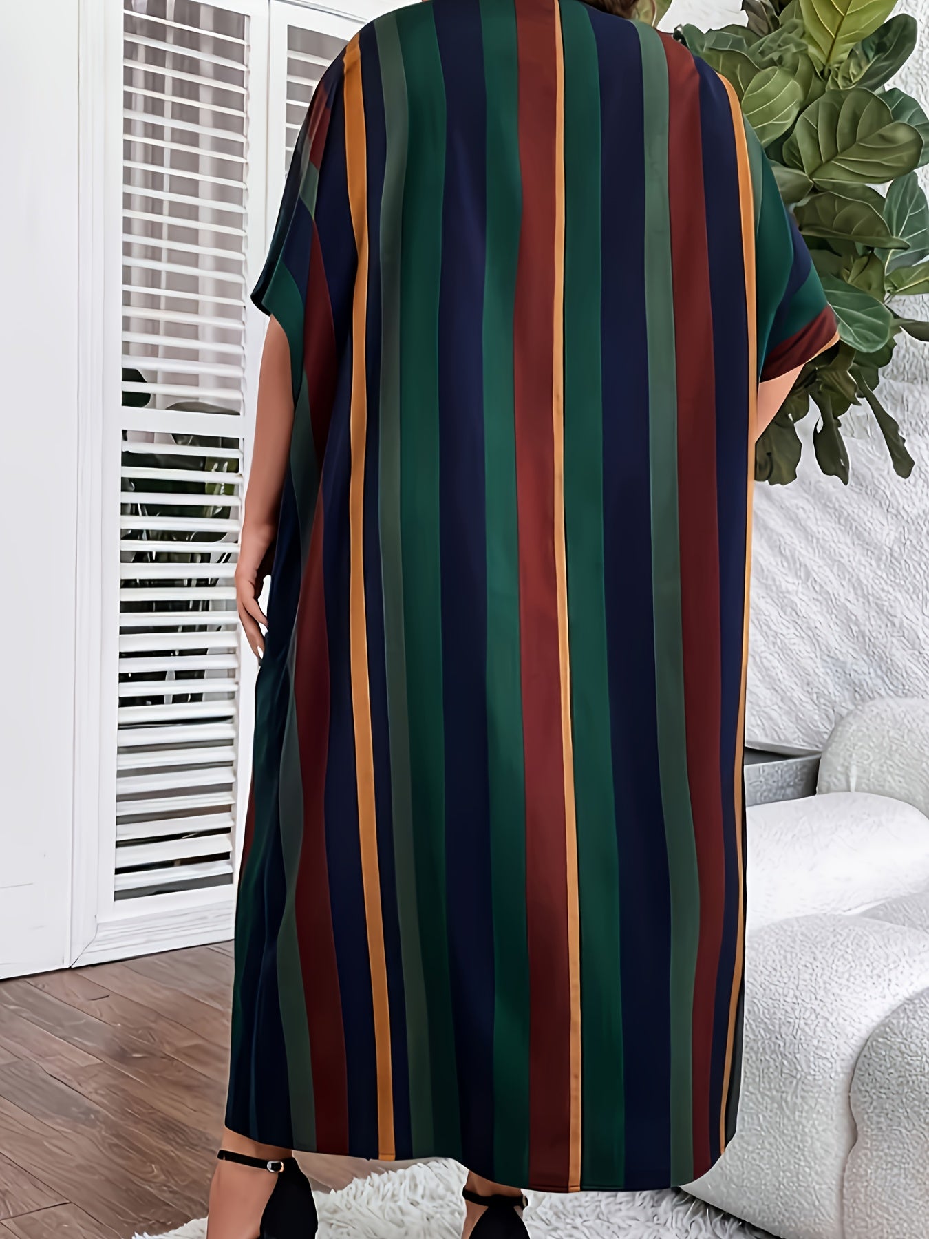 Striped pocket dress for plus size women