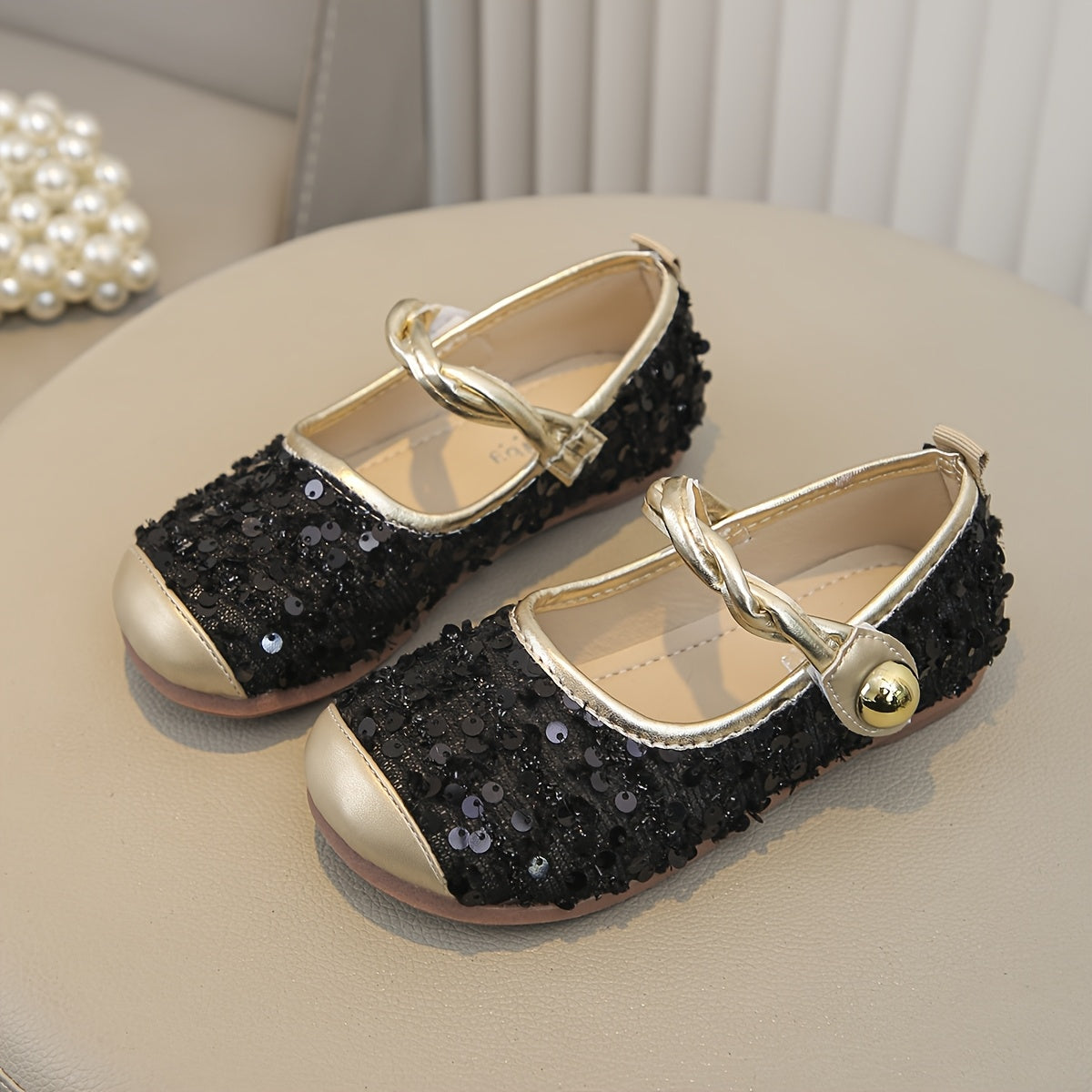 2024 Spring/Summer French Sequin Princess Flats for Children - Korean Style Mary Jane Shoes with Soft PU Sole. Adjustable strap closure for ages 14 & under.