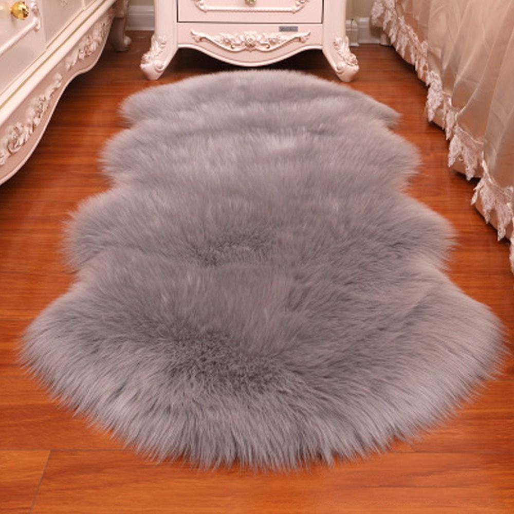 Artificial Sheepskin Long Hair Rugs - Soft Faux Fluffy Shaggy Carpets for Living Room and Bedroom, Non-Slip Home Decor Mats