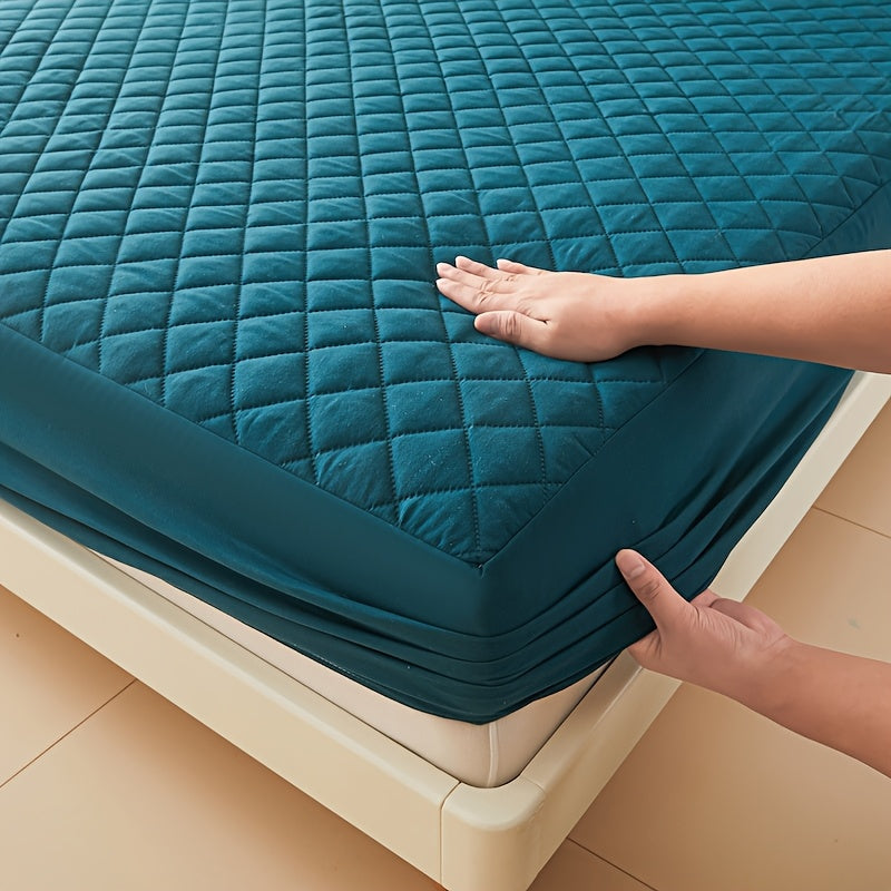 3-Layer Quilted Thick Mattress Cover with 100% Waterproof Protection - Soft and Breathable Fitted Sheet for Single or Double Bed (Pillowcase Not Included)