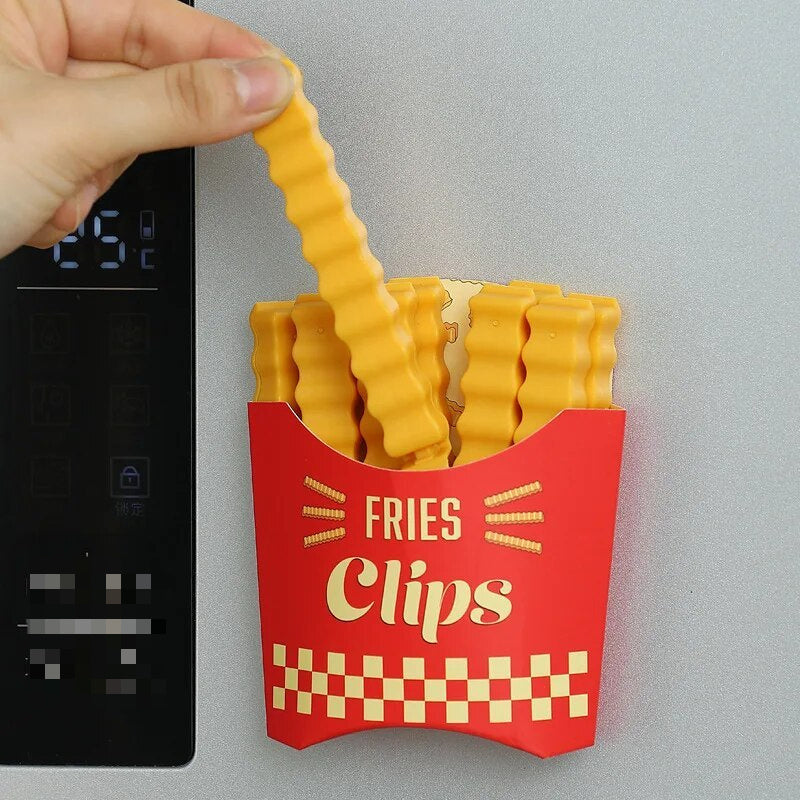 Keep your snacks, bread, and more fresh and sealed with these cute French fry-shaped bag clips! This set includes 12 pieces of durable plastic clips that are moisture-proof and perfect for keeping your snacks fresh. Perfect for any kitchen, these