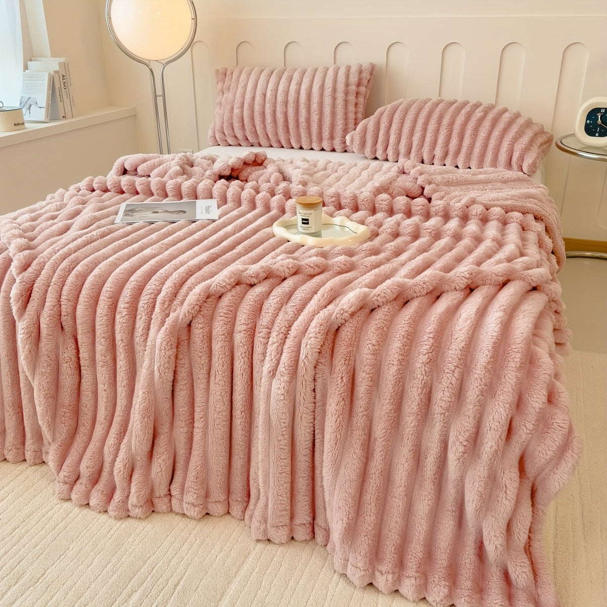 Traditional-Style Striped Plush Blanket: Thick Double-Sided Fleece, All-Season Knit Polyester, Machine Washable, 250-300gsm