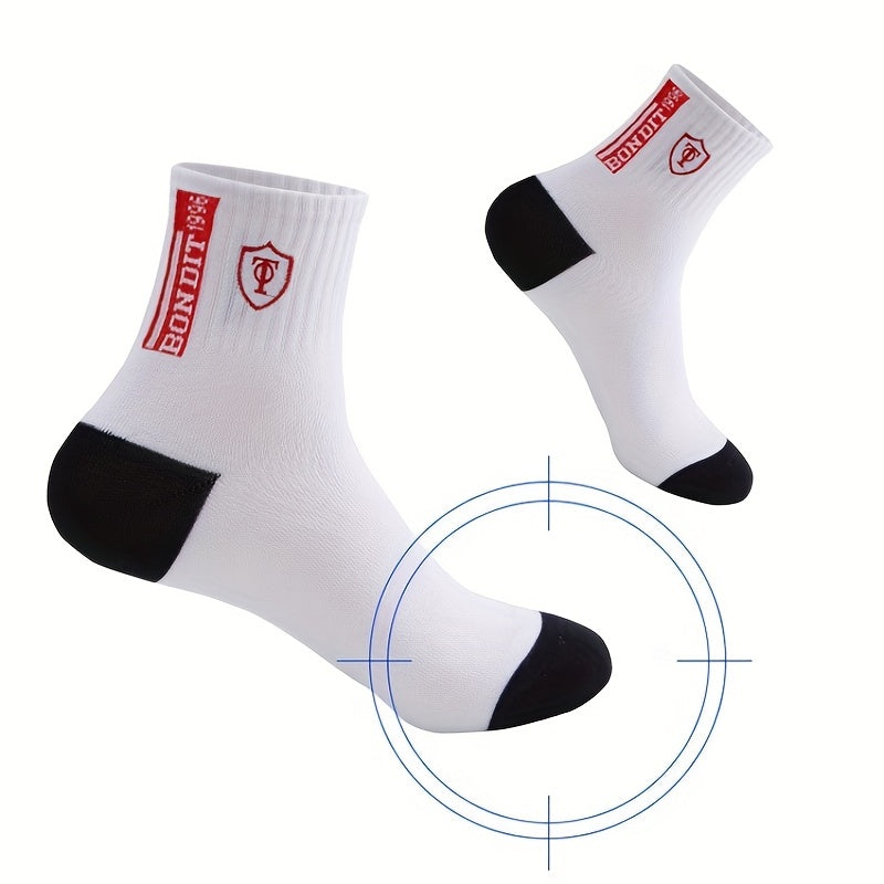 6 pairs of versatile mid-calf men's socks, ideal for sports and casual wear, designed for sweat absorption.