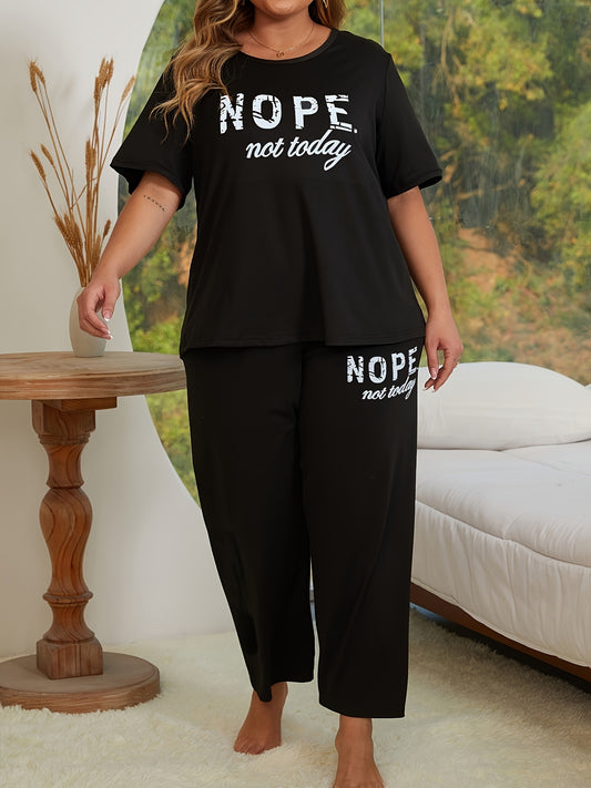 Plus-size loungewear set featuring crinkle slogan print top and pants.