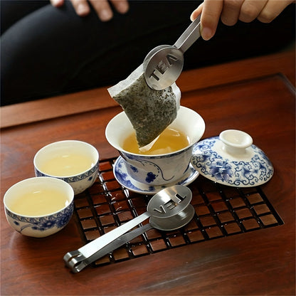 Get yourself a 1pc Stainless Steel Tea Bag Squeezer - a versatile tool that functions as a Tea Bag Clip, Strainer, and Scoop. Perfect for handling loose leaf tea, ice cubes, and sugar. Makes for an excellent gift for occasions like Christmas, Halloween