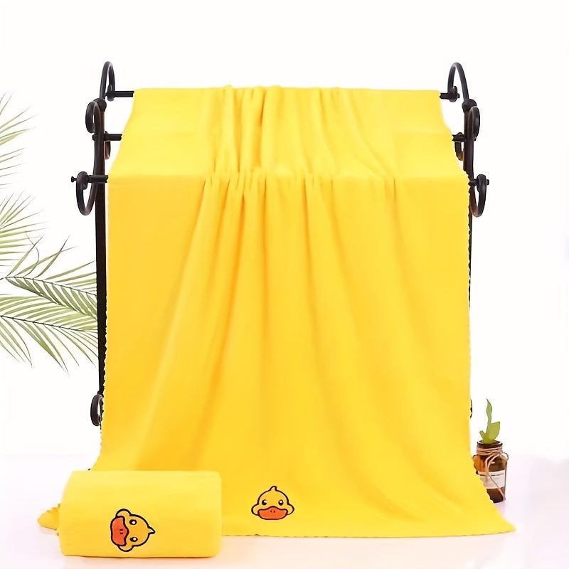 3-piece yellow duck design coral fleece towel set, absorbent and lint-free for bathroom, Halloween, and Christmas decorations.