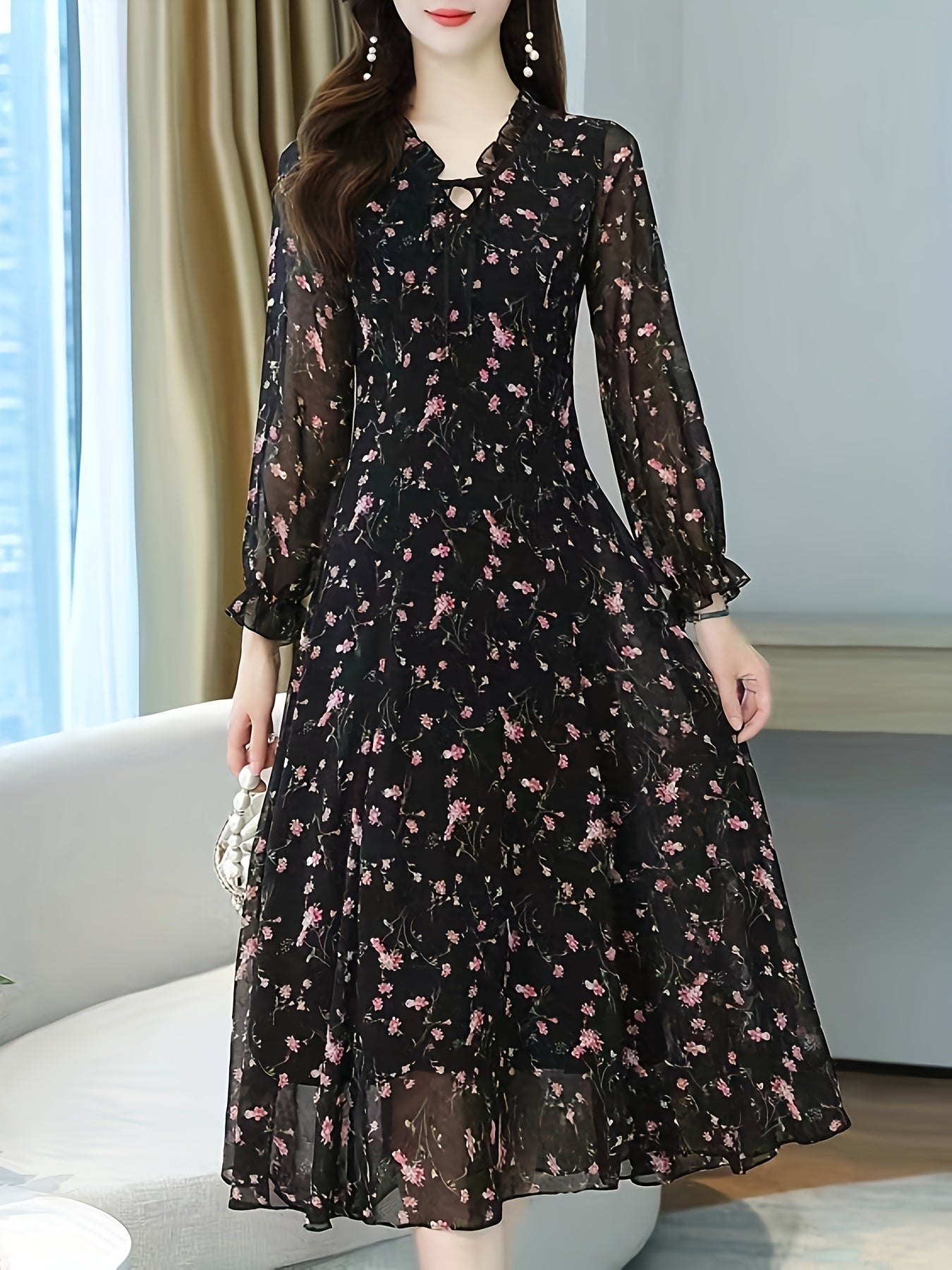 Women's V2 Long Sleeve Ditsy Floral Dress