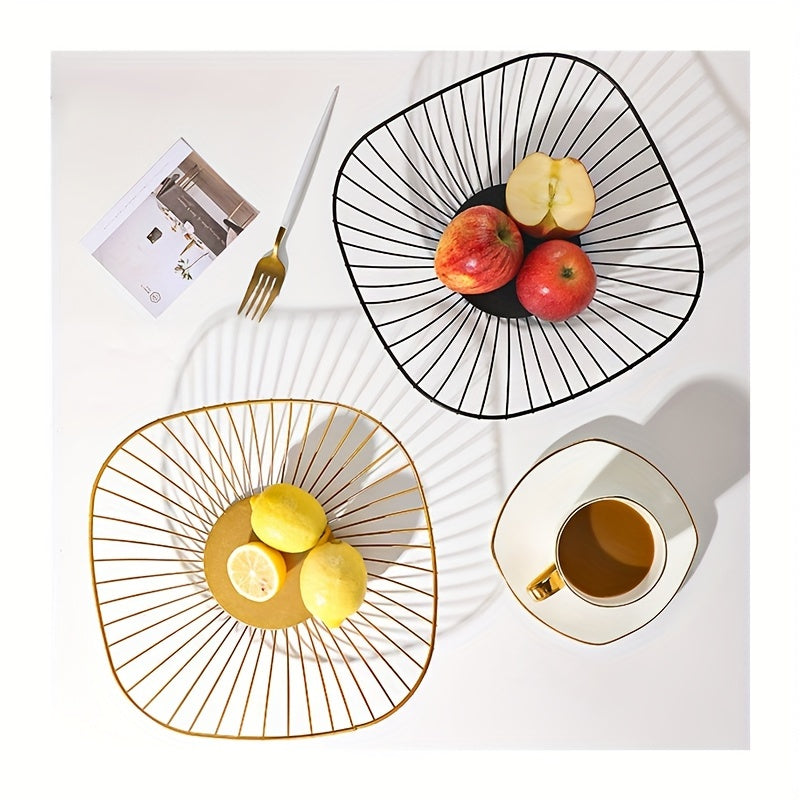 Rust-resistant golden metal wire fruit basket with non-drip mesh design, ideal for storing fruits in kitchen or living room décor.