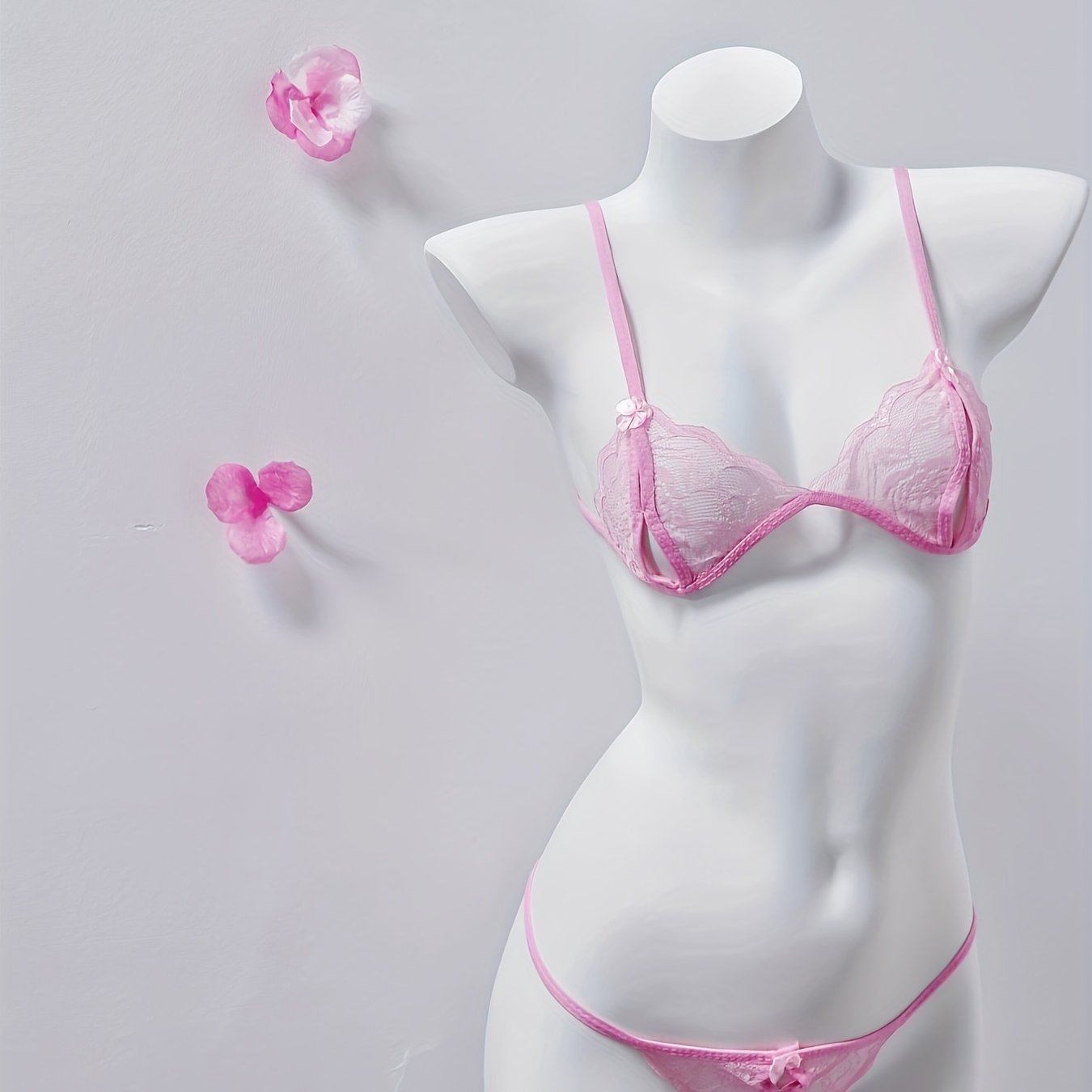 3-point sexy lingerie with hollow and transparent design, drawstring closure, for a night of temptation and seduction.