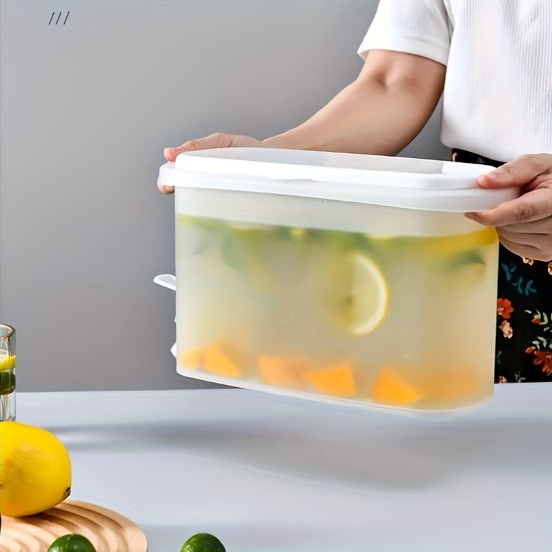 BPA-Free Refrigerator Beverage Dispenser with Spigot - High-Capacity Drink Container, Easy Pour Lid, Perfect for Cold Beverages and Water, Safe for Food, Ideal Kitchen Organizer.