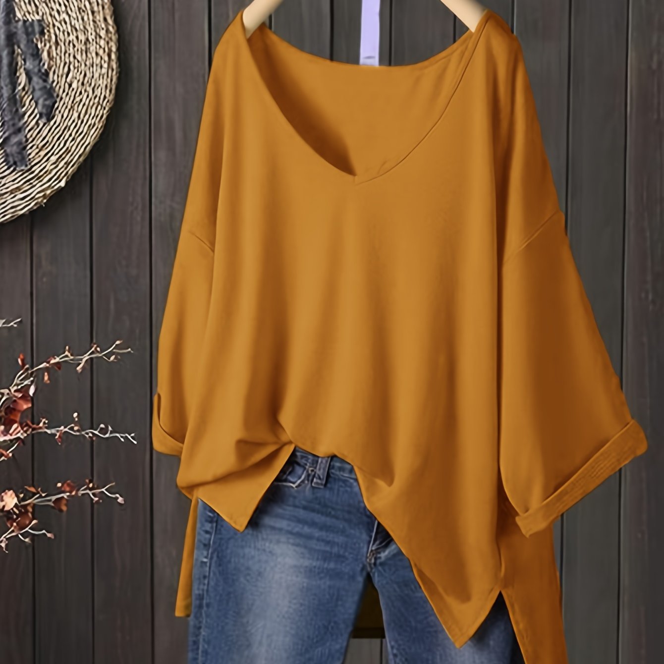 Stylish V-Neck Knit T-Shirt in Polyester, Solid Color, Slight Stretch, All Seasons, 180 g/m²