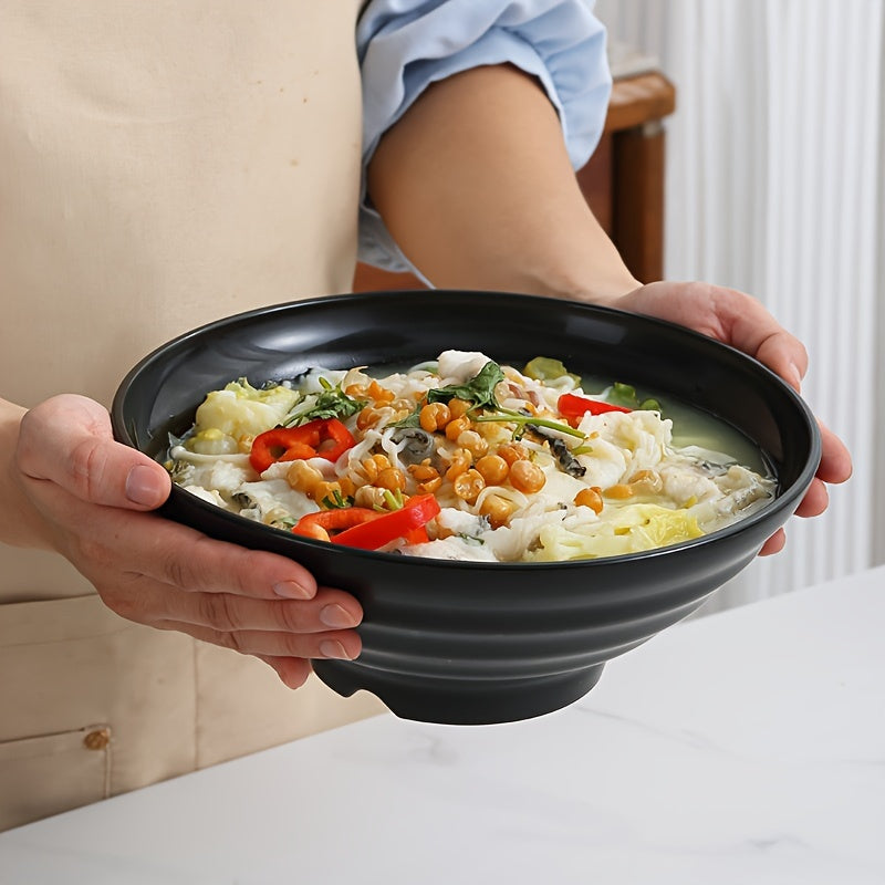 Large ramen bowl with spoon, Japanese-style, BPA-free, microwave and dishwasher safe. Perfect for home, kitchen, restaurants.