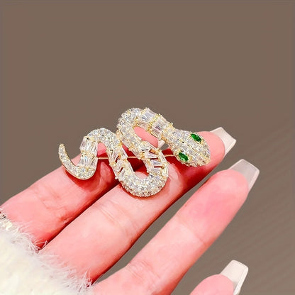 New for 2024: Luxurious Fashion Accessory for Women - Elegant Snake Brooch Pin featuring Green Eyes and Rhinestone Animal Shape