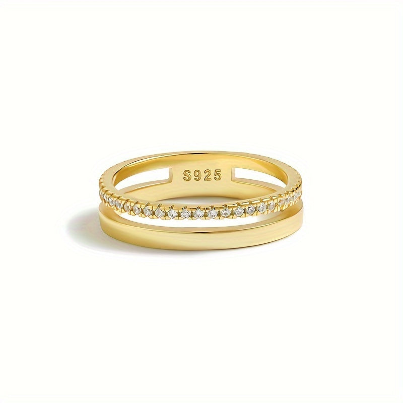 An exquisite and chic European and American style golden ring crafted from 2.2g of 925 silver with double-layered zirconia, perfect for everyday wear. This stunning piece makes a great Valentine's Day gift for women.