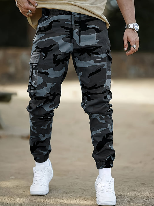 Camouflage cargo pants for men, ideal for outdoor activities in spring and autumn.