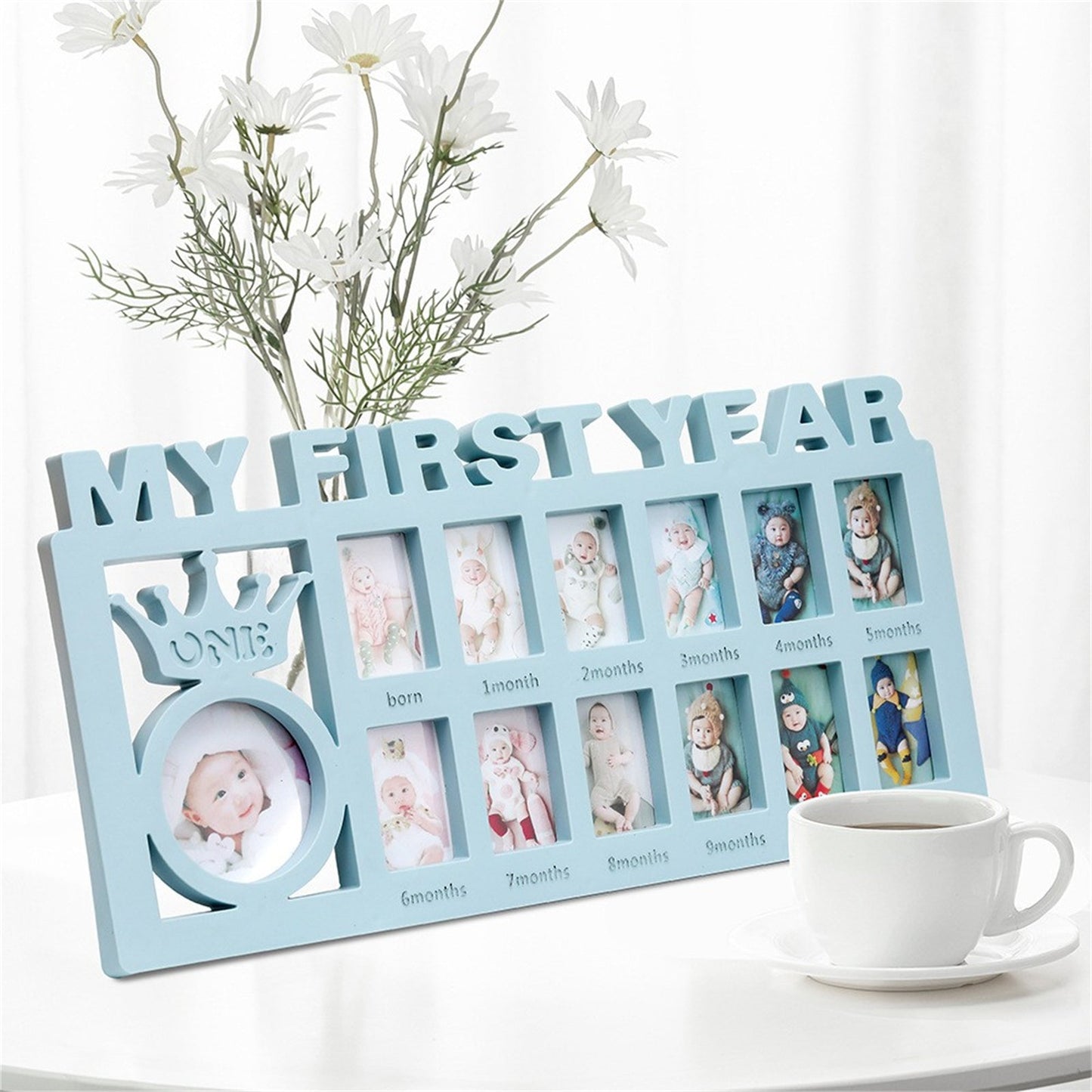 Capture every milestone of your baby's growth with our 12-month growth record photo frame. This creatively designed frame is made from high-quality PP plastic material, making it a perfect Christmas or Halloween gift for new parents.