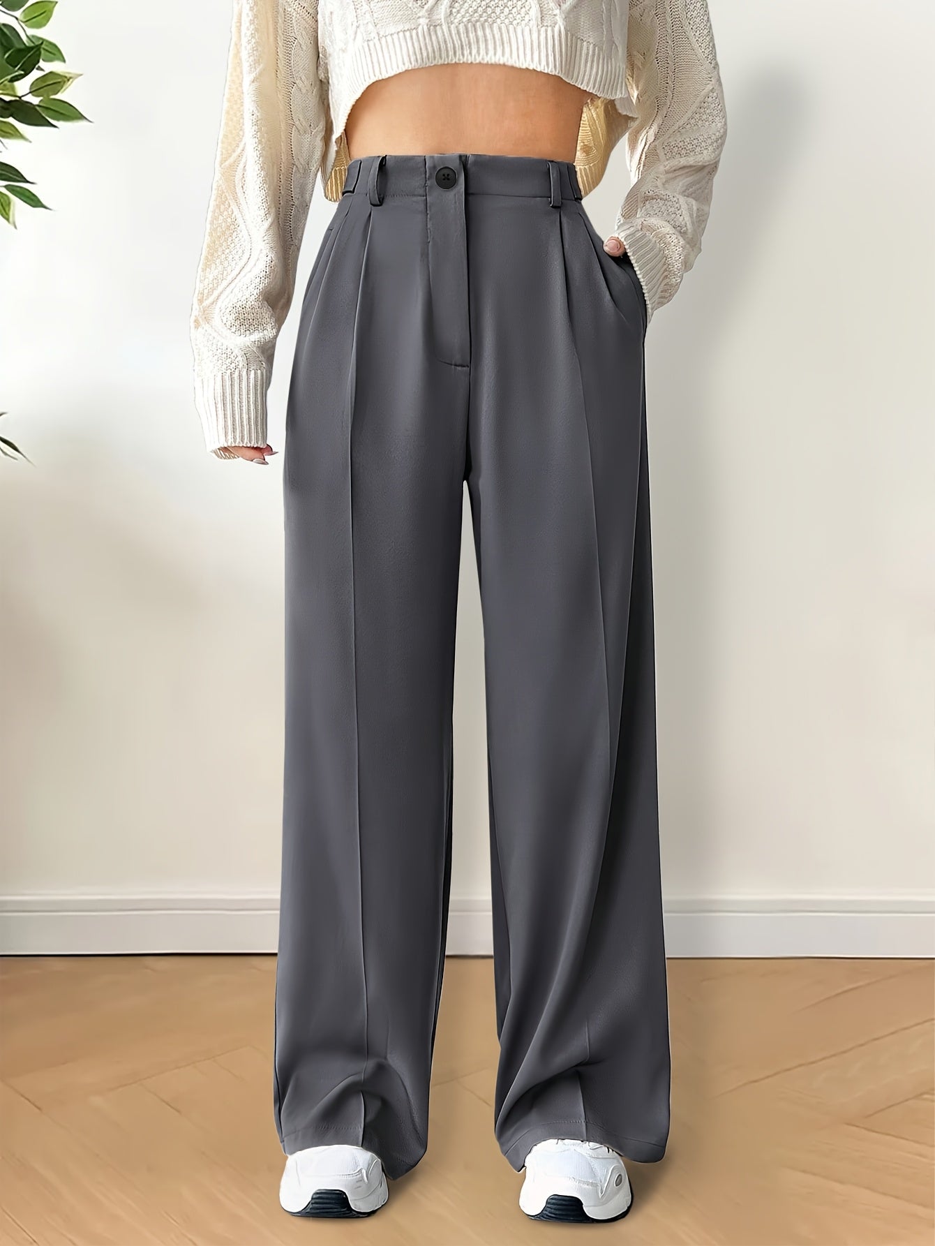 Stylish wide-leg suit pants for women in solid color acetate, with slant pockets and button fly closure, perfect for spring/summer/fall.