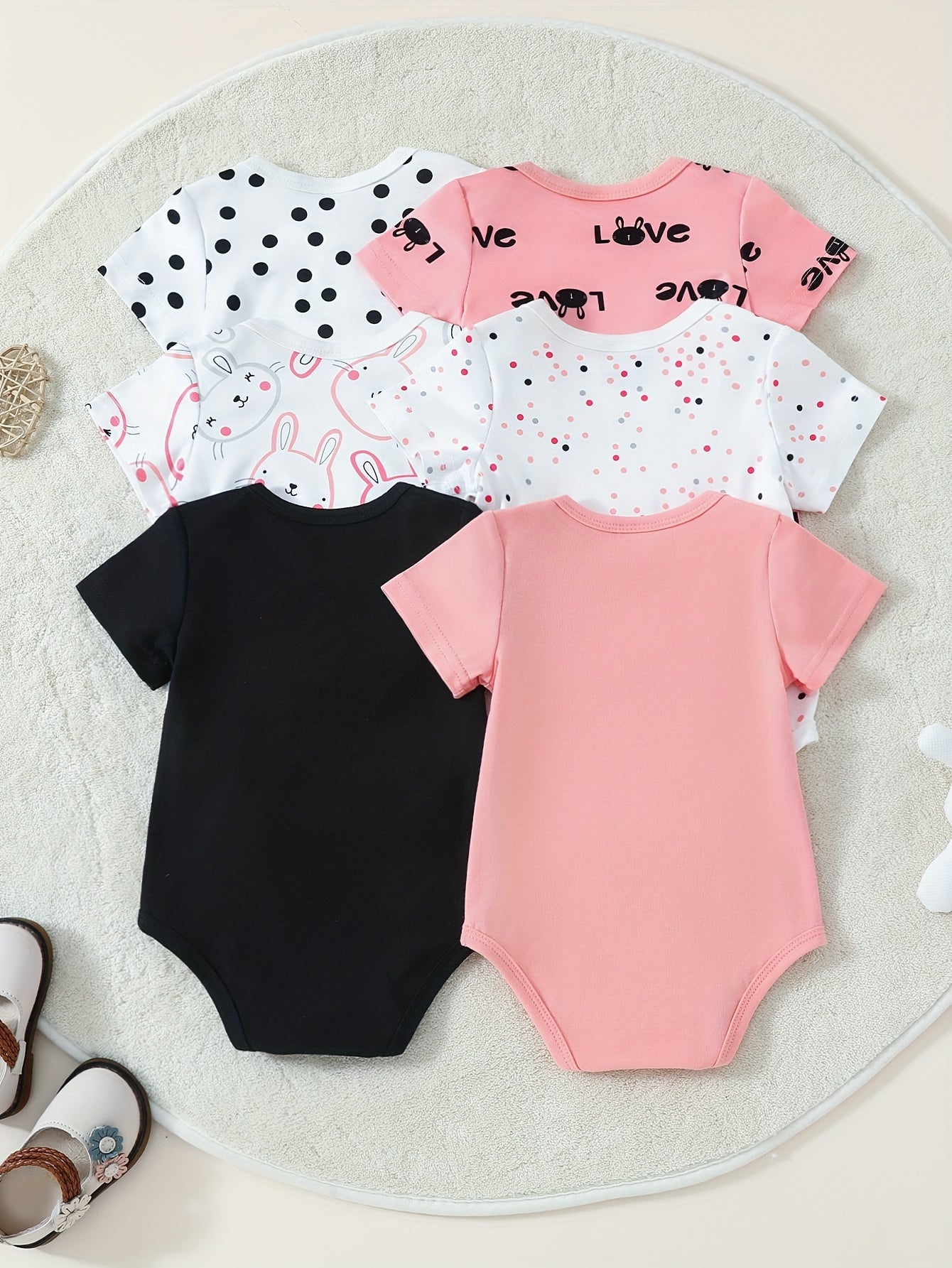 Set of six cute bunny-themed short-sleeve onesies for outdoor wear