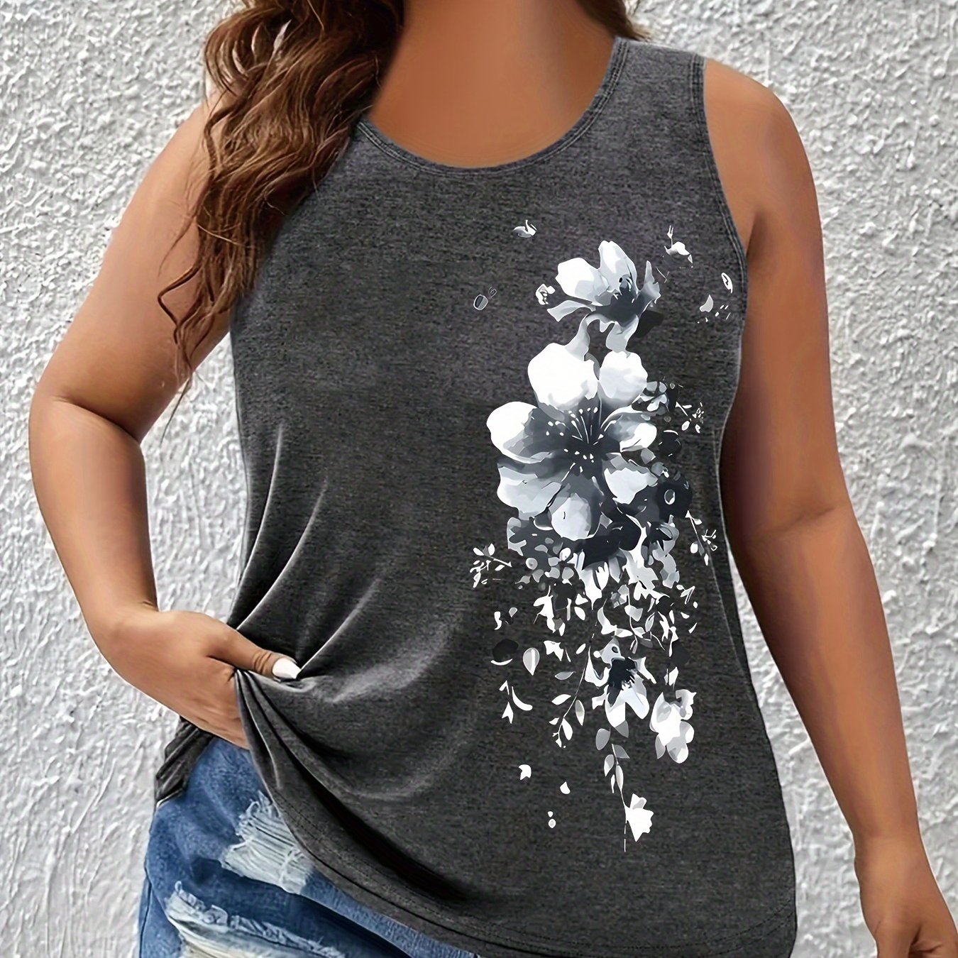 Floral print tank top for plus size women, perfect for summer and spring.