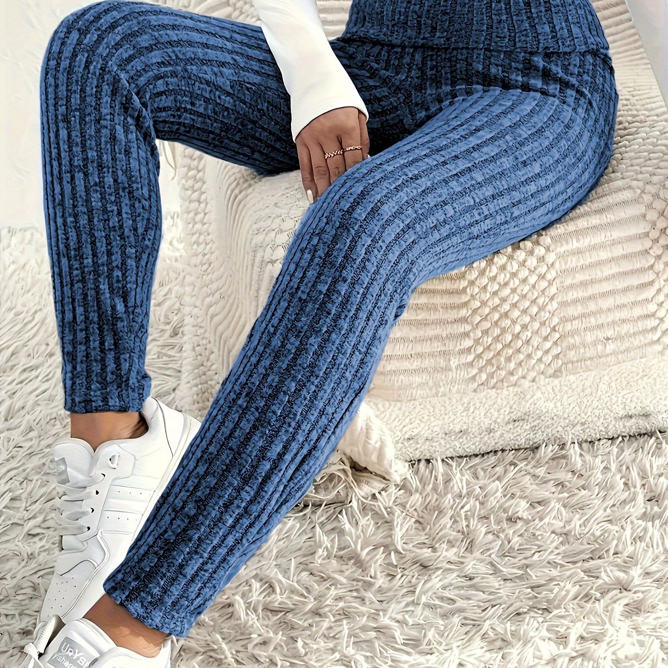 Plus size high waist solid color knit leggings in polyester fabric, suitable for autumn/winter.