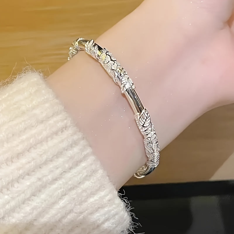 Stylish Floral Zipper Bracelet in Elegant 925 Sterling Silver with Chic Floral Design - Ideal Birthday Present for Her