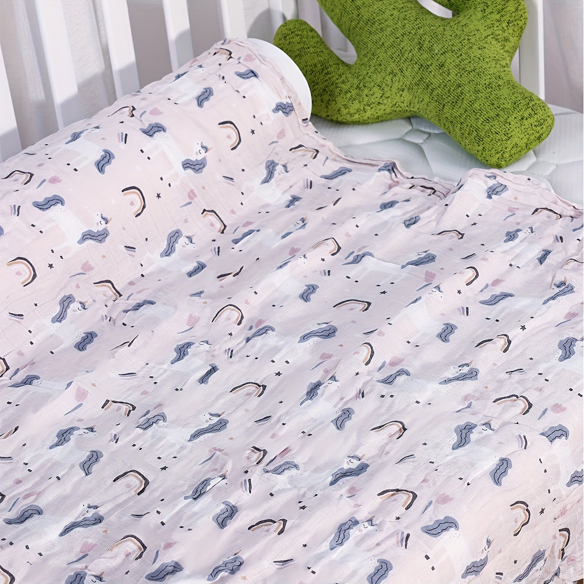 Muslin Blanket made with 70% bamboo and 30% cotton, perfect for soft, skin-friendly bath towel. Ideal for home and travel, great as a gift for Halloween or Christmas.