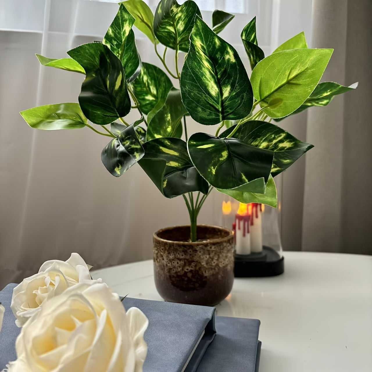 1pc Artificial Potted Leaf Plant, Faux Bonsai Green Plant for Indoor and Outdoor Use in Dining, Office, or Home Decor.