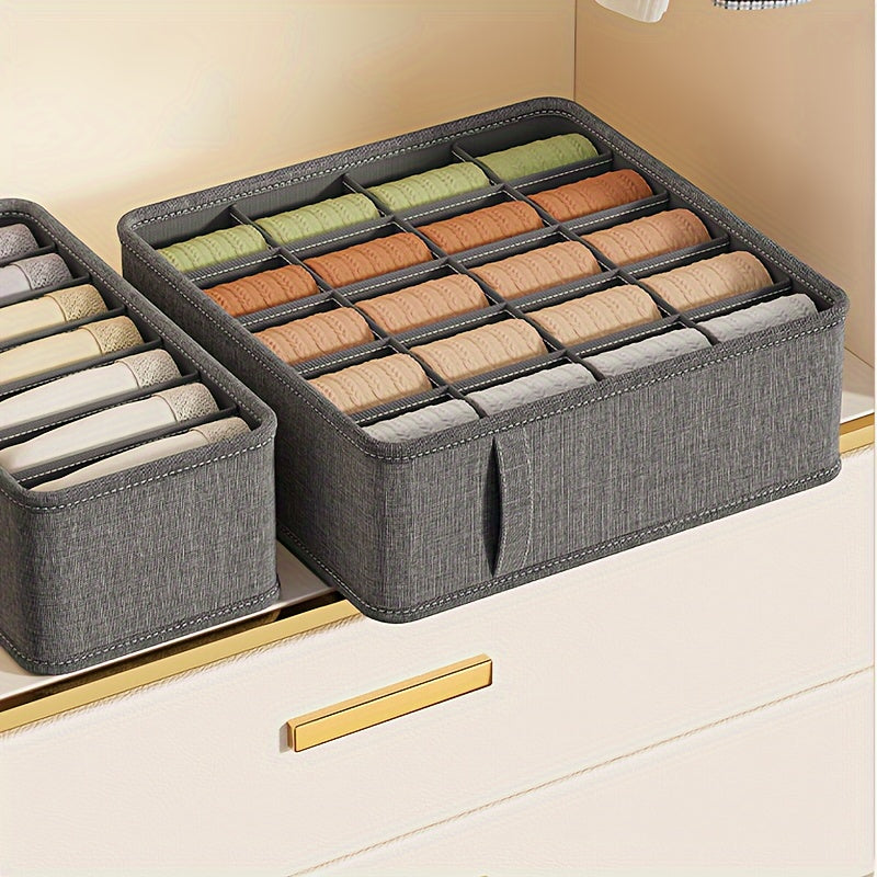 Pure gray cationic sock storage boxes in 6, 7, or 20 compartments. Ideal for organizing socks, bras, and underwear at home. Foldable and versatile.