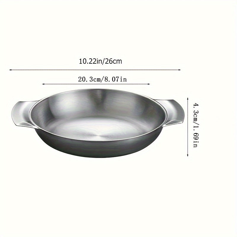 This stainless steel cooking pot is built with two convenient handles, making it versatile and easy to handle. It is heat-resistant and perfect for cooking seafood and hot pot dishes. Suitable for use in homes, restaurants, hotels, and small eateries