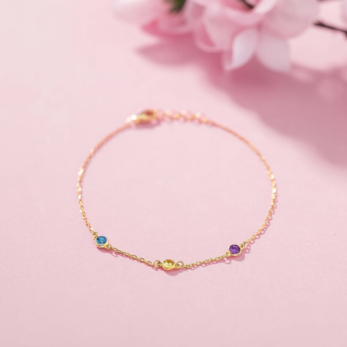 Design a chic birthday stone bracelet with 2-4 birthstones, made of 18K plated stainless steel. Ideal for creating personalized family birthstone jewelry, multi-stone accessories, and thoughtful gifts for Mother's Day and birthdays.